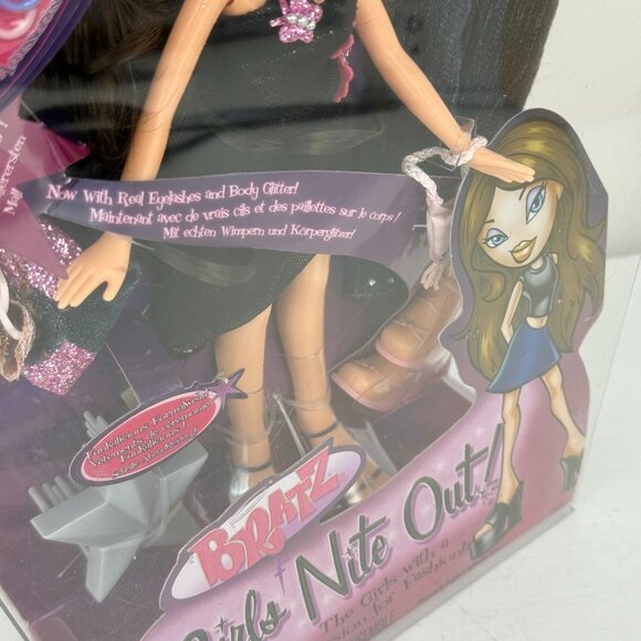 Bratz Girls Nite Out 21st Birthday Edition Fashion Doll Dona - New In Box - Picture 5 of 6